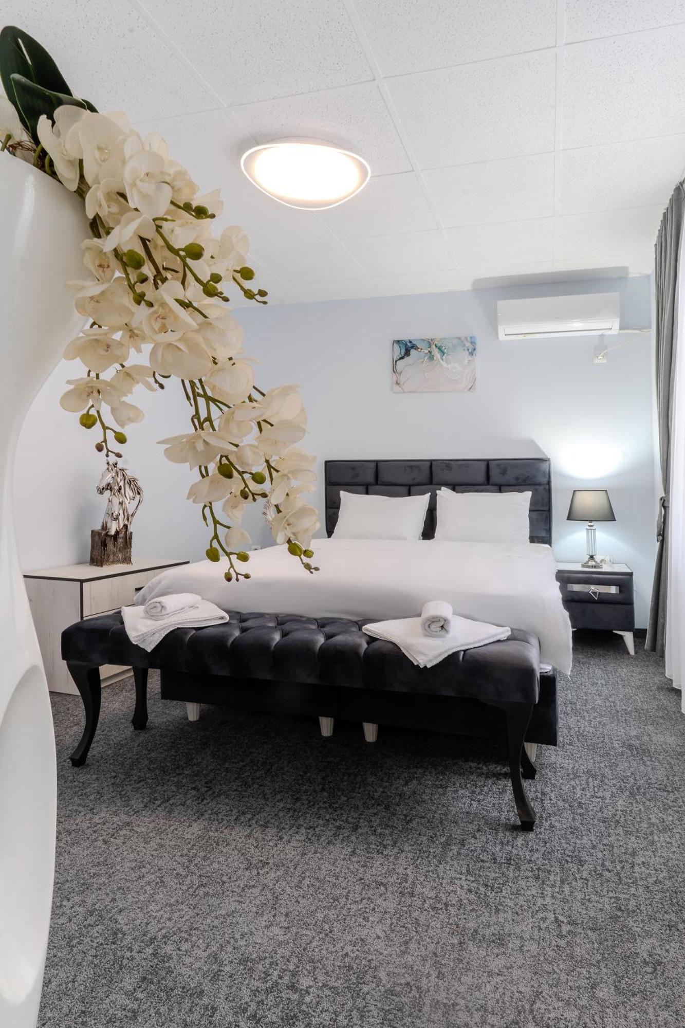 Cappo Aparthotel Veliko Tarnovo Ngoại thất bức ảnh
